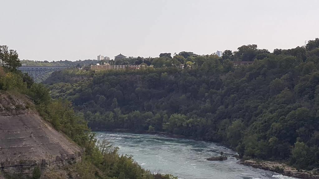 River Rapids Inn Niagara-Fälle Exterior foto